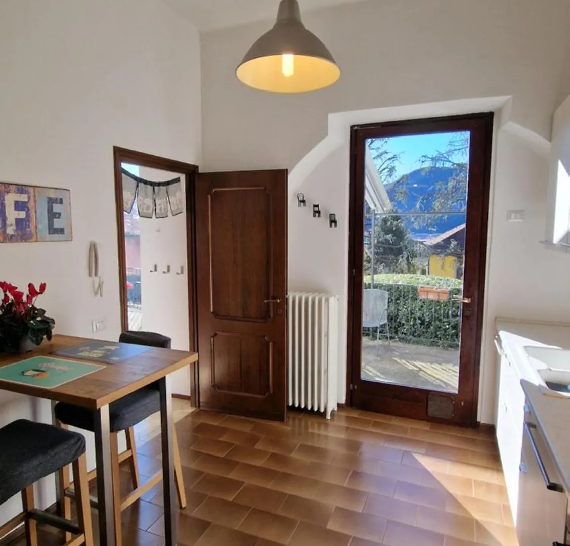 Appartamento Giardino Como Quarcino House 0*,